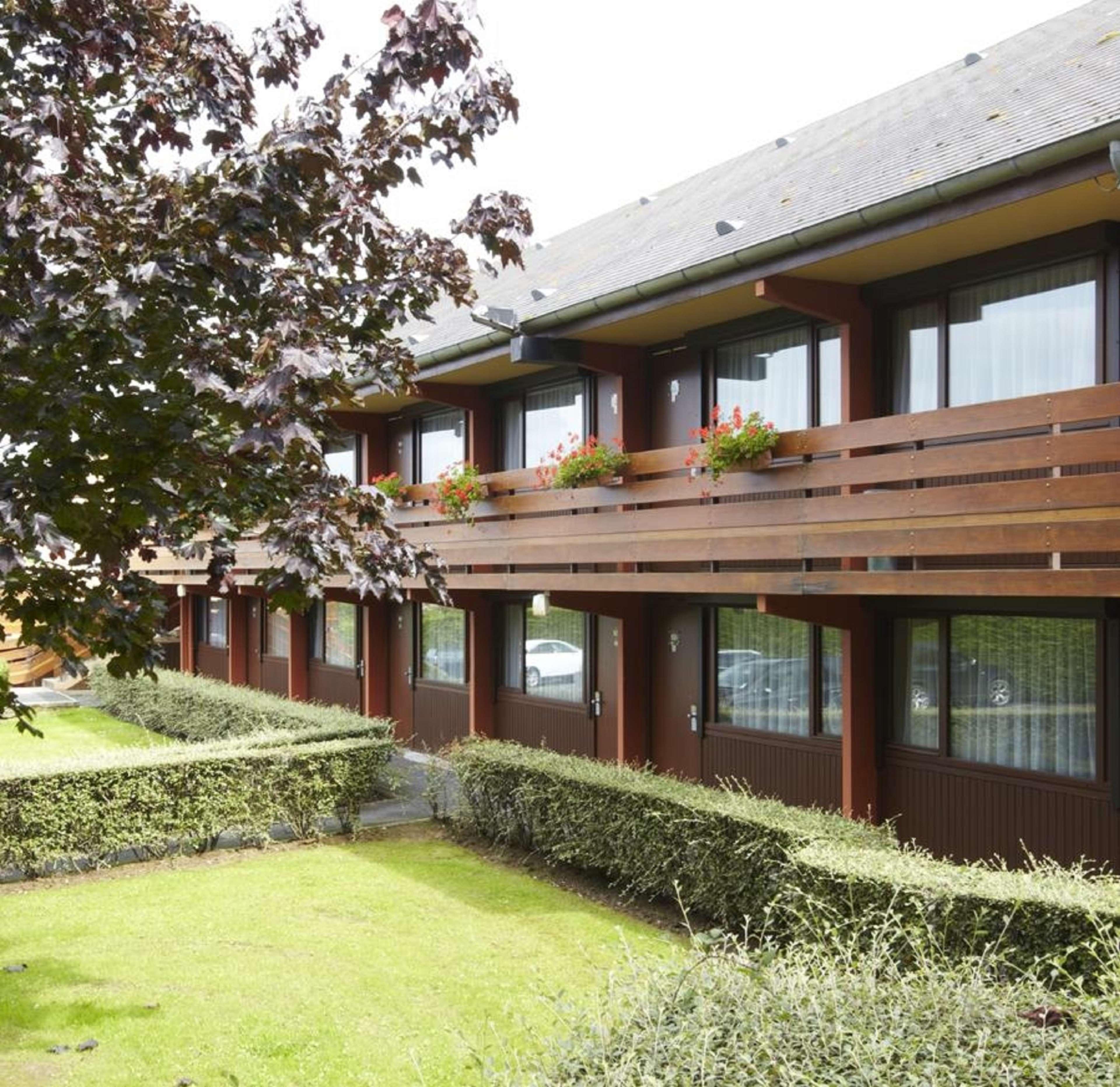 Kyriad Honfleur - La Riviere Saint Sauveur Екстериор снимка